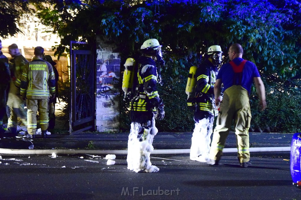 Grossfeuer Einfamilienhaus Siegburg Muehlengrabenstr P0544.JPG - Miklos Laubert